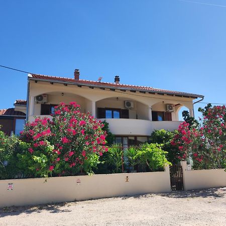 Apartments Busic Biograd Na Moru Exteriér fotografie